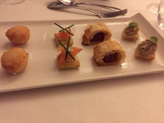 canapes hammet house